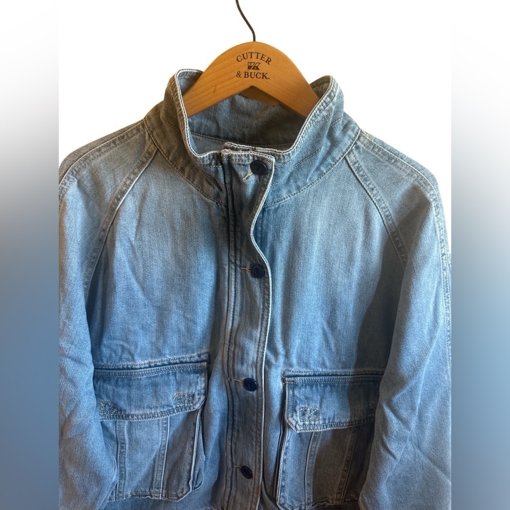 Risen Curvy Denim Jacket Size 2XL Medium Wash Cargo Pockets Zipper Button Front - Picture 5 of 14